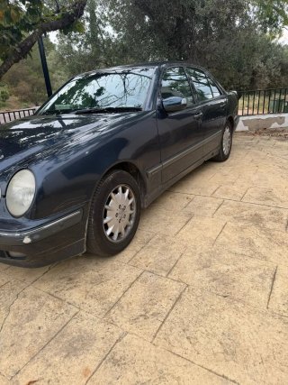 Mercedes-Benz Clase E 2000