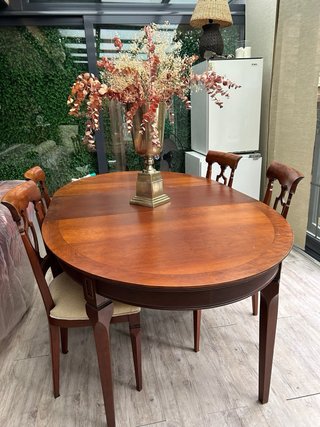 Mesa de comedor de cerezo con 4 sillas