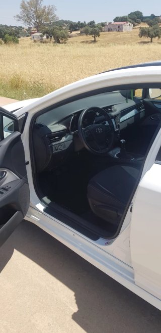 Toyota Avensis 2016