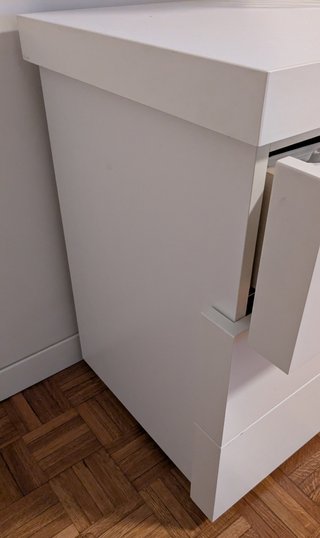 comodino in mdf bianco opaco