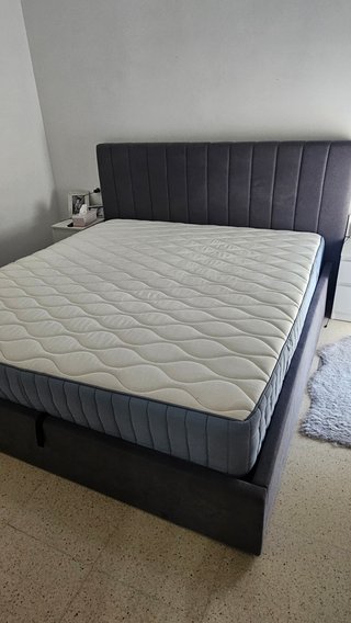 Cama 180x200 Jisk + Colchón Ikea