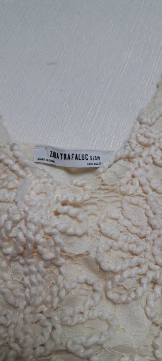 Top Zara Encaje Beige Talla S