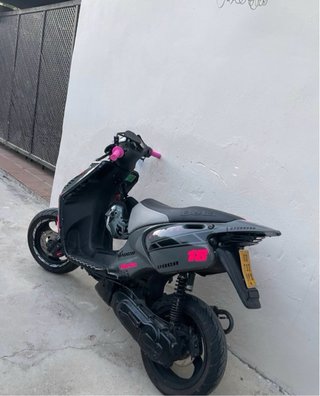 Beta ARK Scooter Gris/Rosa