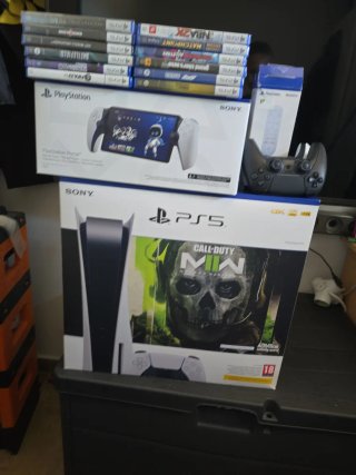 Consola PS5 + PS Portal + Juegos 12 si usar