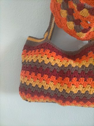 Conjunto Gorro y Bolso Crochet Hecho a Mano