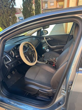 Opel Astra 2014