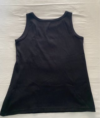 Camiseta negra Uniqlo