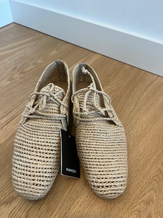 Zapatos trenzados Mango beige