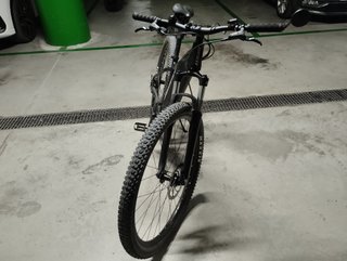Bicicleta MTB eléctrica GIANT TALON E