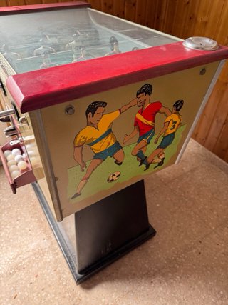 Futbolín antiguo pequeño para 2 personas
