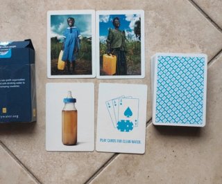 Mazzo di carte charity water Limited edition
