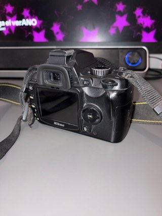 Nikon D60 + Objetivo Nikon 18-55 VR + Batería