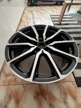 Llanta Toyota C-HR 20 Pulgadas