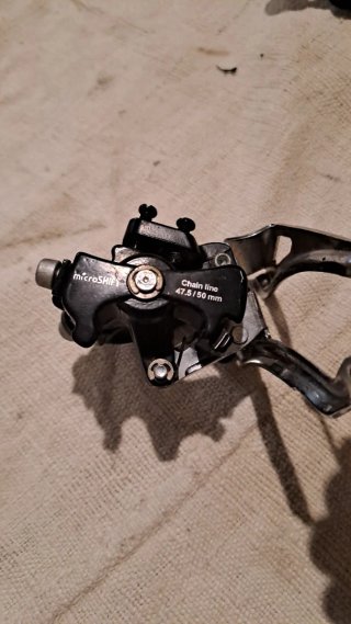 Comando Sram 3v e deragliatore Microshift