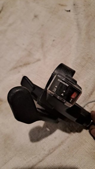Comando Sram 3v e deragliatore Microshift