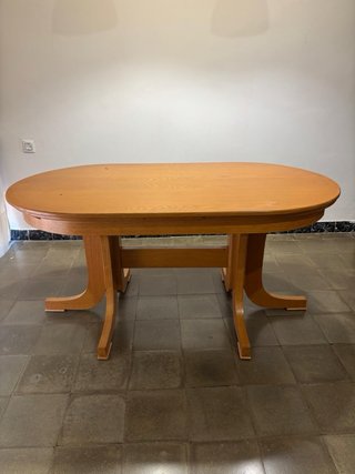 Mesa de comedor extensible de madera