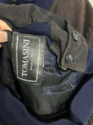 Chaqueta bomber marrón y azul de ante