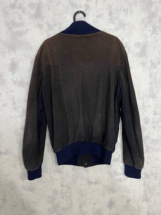 Chaqueta bomber marrón y azul de ante