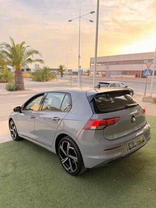 Volkswagen Golf 2021
