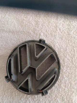 Emblema - Logo  Volkswagen Negro