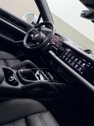 Porsche Cayenne 2024