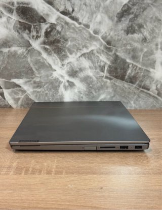 Lenovo ThinkBook 15 i5 10ª Gen 8GB RAM SSD 256GB