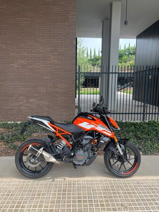 KTM Duke 125