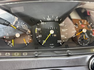 Mercedes-Benz 230CE
