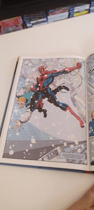 Spiderman: Azul (MUST-HAVE) MARVEL