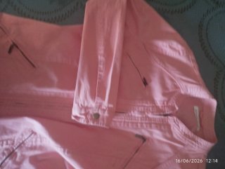 Chaqueta vaquera rosa mujer