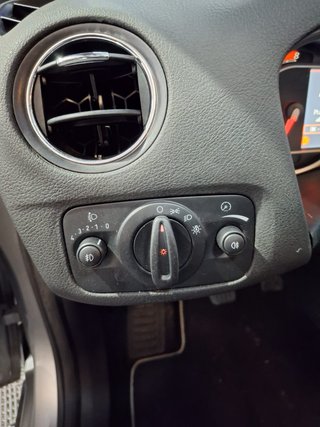 FORD MONDEO IV 2.0 145