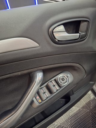 FORD MONDEO IV 2.0 145