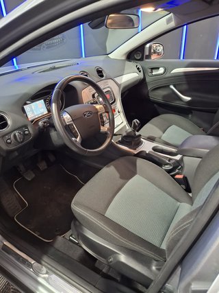 FORD MONDEO IV 2.0 145
