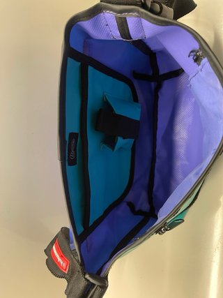 Bandolera Kukuxumusu verde, con Dibujo oso polar