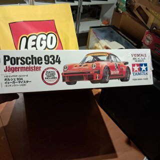 Tamiya Porsche 934 Jägermeister 1/12