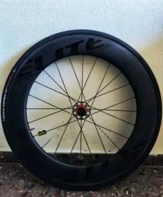 Llanta delantera perfil 82 bici carretera