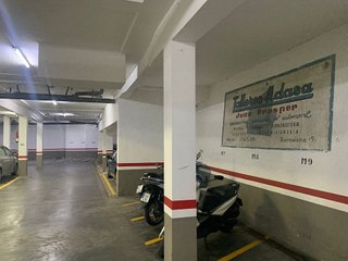 Garaje en alquiler en Sant Pere, Santa Caterina i la Ribera en Barcelona