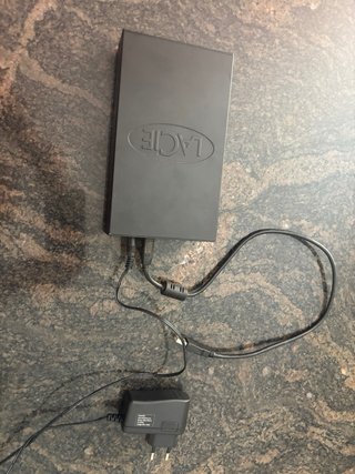Disco Duro LaCie 465 GB + Cable USB y Adaptador