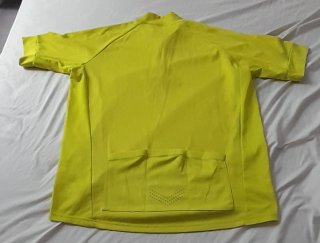 Maillot amarillo con bolsillo