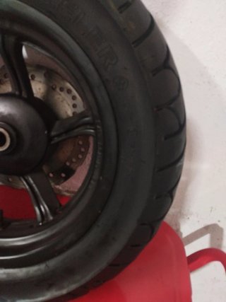 Rueda Kymco Super Dink 125
