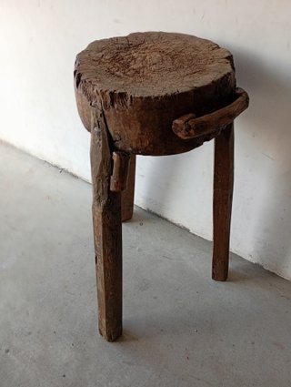 Antiguo tajo de carnicero de madera