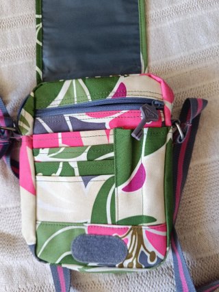 Bolso Roxy y cartera a juego