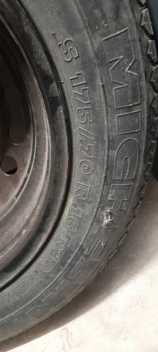 Rueda de repuesto nueva