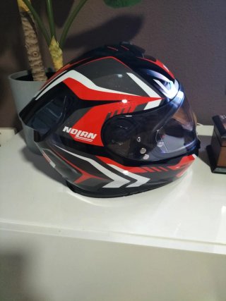 Casco Nolan Negro y Rojo