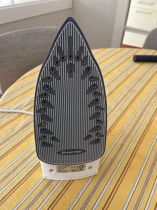 Plancha Russell Hobbs Steam Glide Pro 2600W