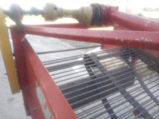 Arrancadora de cebollas Martínez Juarez