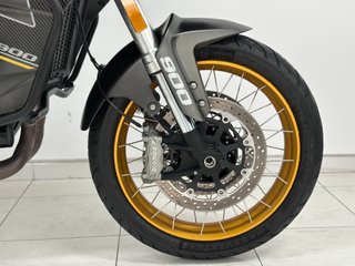 QJ MOTOR SRT 900 SX