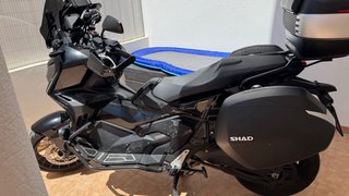 Honda X-ADV 750 Negra