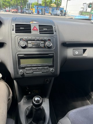 Volkswagen Touran 2011