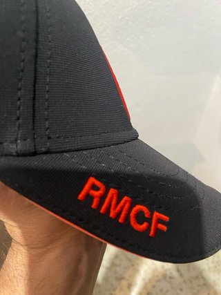 Gorra Real Madrid Negra Roja